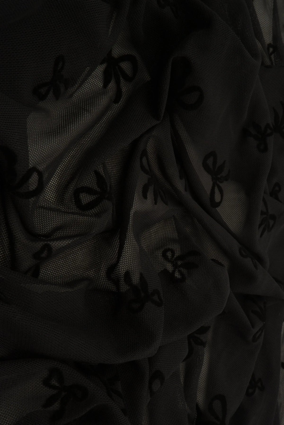Black bow mesh